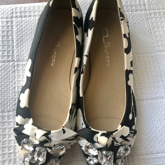 CL by Laundry black/white flats with ring-stone - Picture 1 of 10